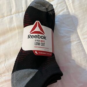 Reebok Men's Athletic Socks - Black, Gray, and Red
New please see size in pic